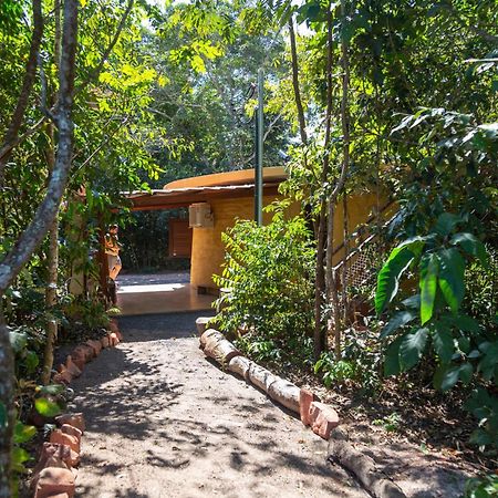 Floresta Encantada Telescopio,Fogueira, Riacho Chapada dos Guimarães Екстериор снимка